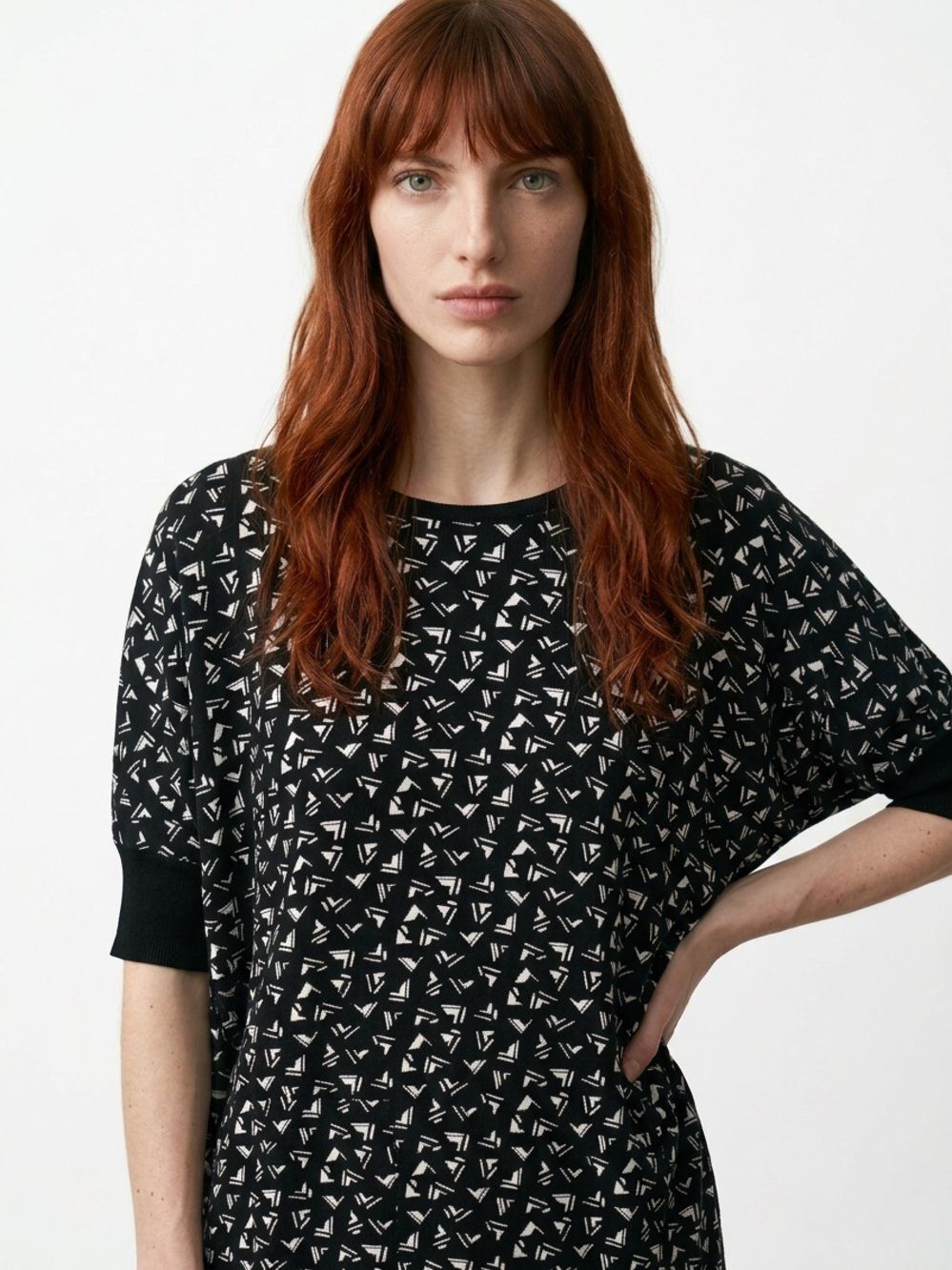 BOBEAU | Black & White Geometric Oversized Top L